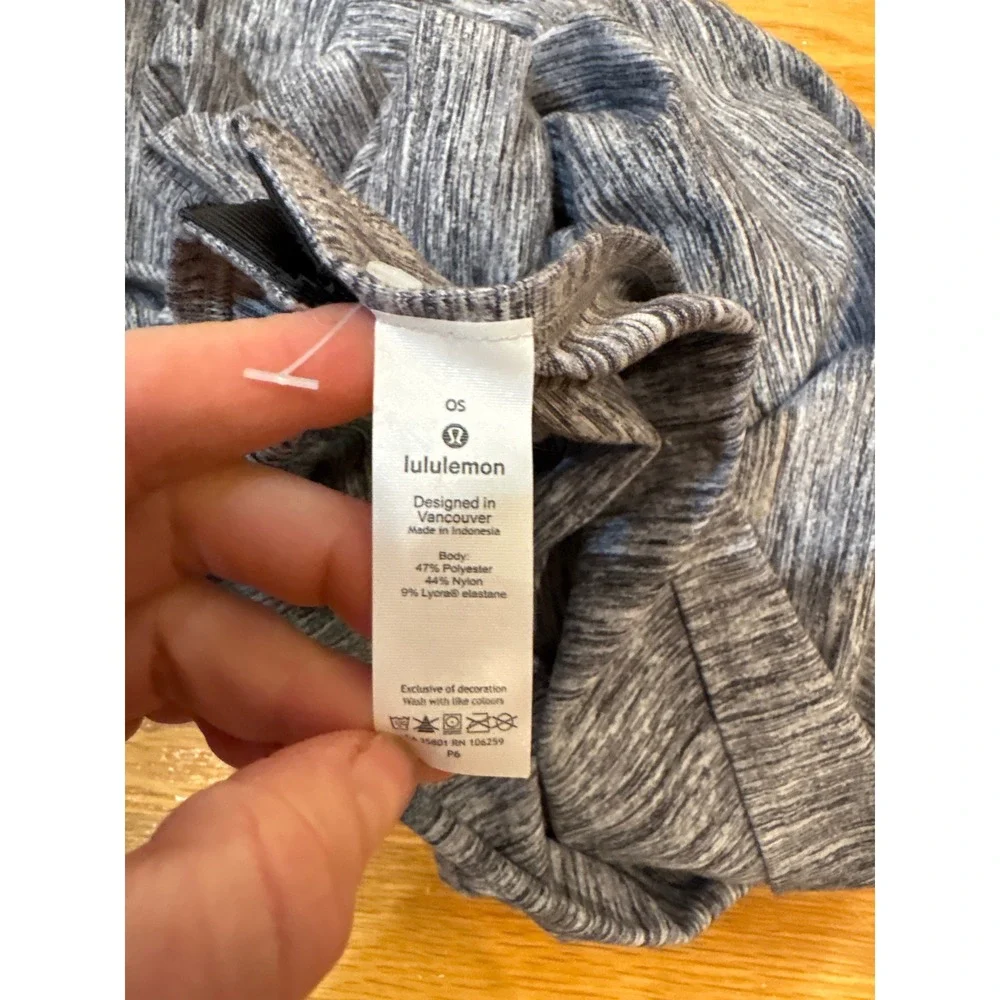 Lululemon Infinity‎ Scarf - Picture 2 of 5